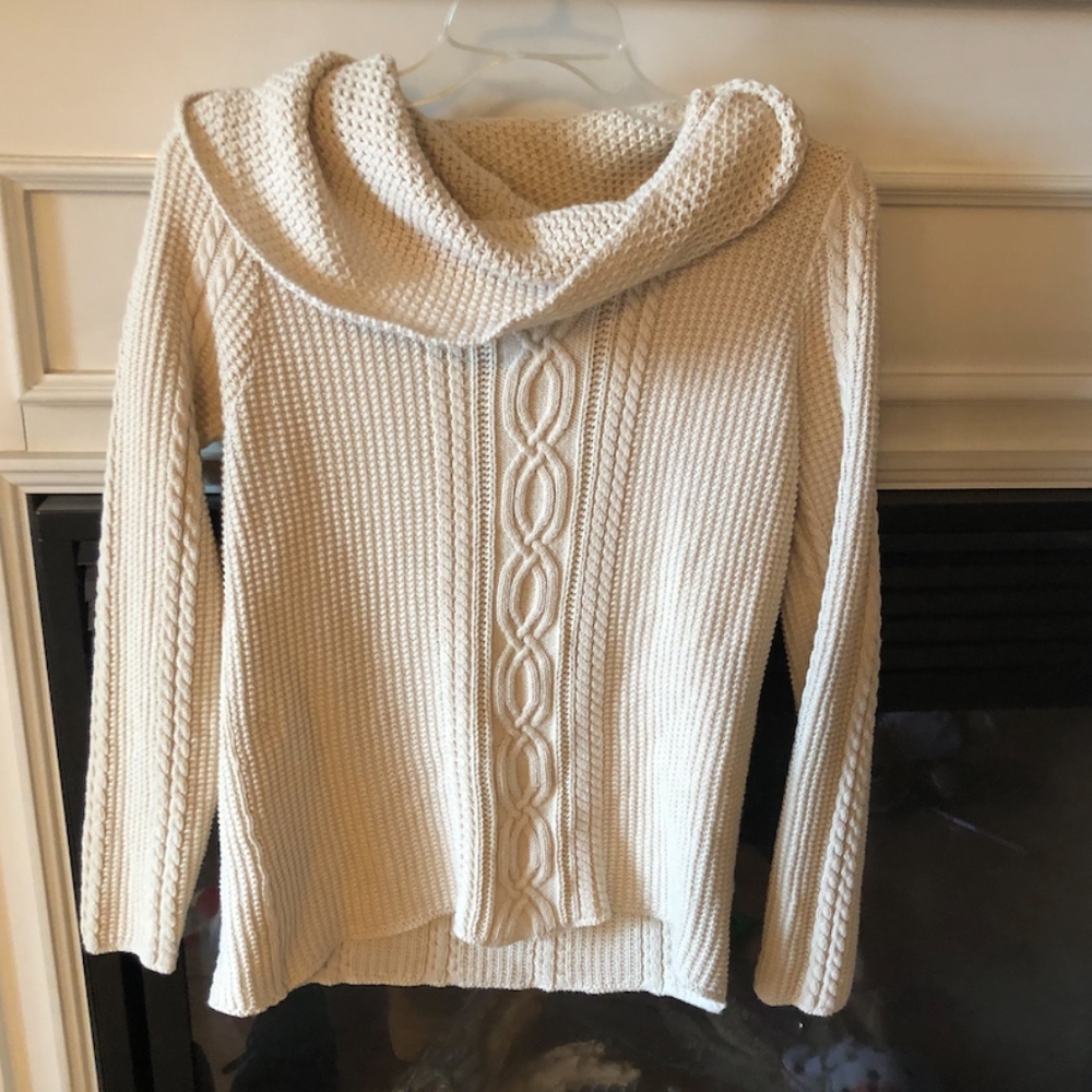 Cream Sweater M